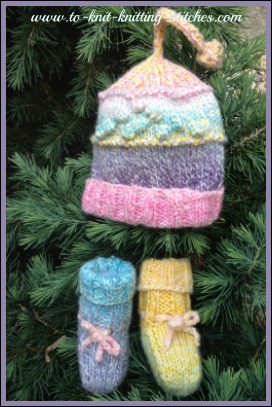 Very Cute Very Easy Baby Booties And A Matching Hat