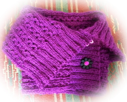Accidental cowl is a close-fit cowl in pretty lacy rib pattern.  The size can be customized to fit your need.