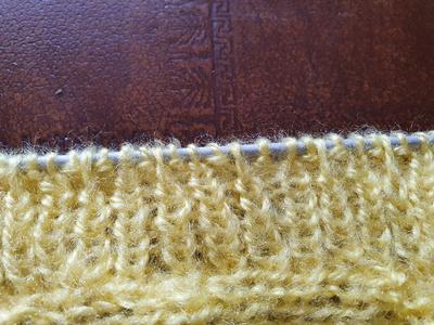 close up picture of ribbing
